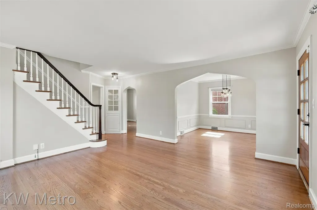 1458 Hampton Road Grosse Pointe Woods City MI 48236