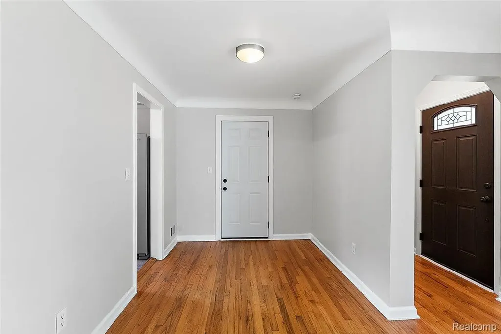14772 Auburndale Street Livonia City MI 48154