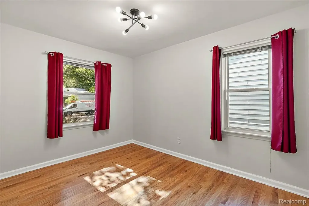 14772 Auburndale Street Livonia City MI 48154