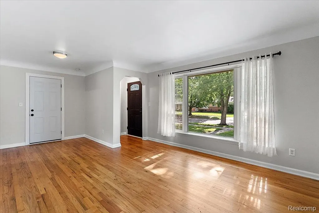 14772 Auburndale Street Livonia City MI 48154