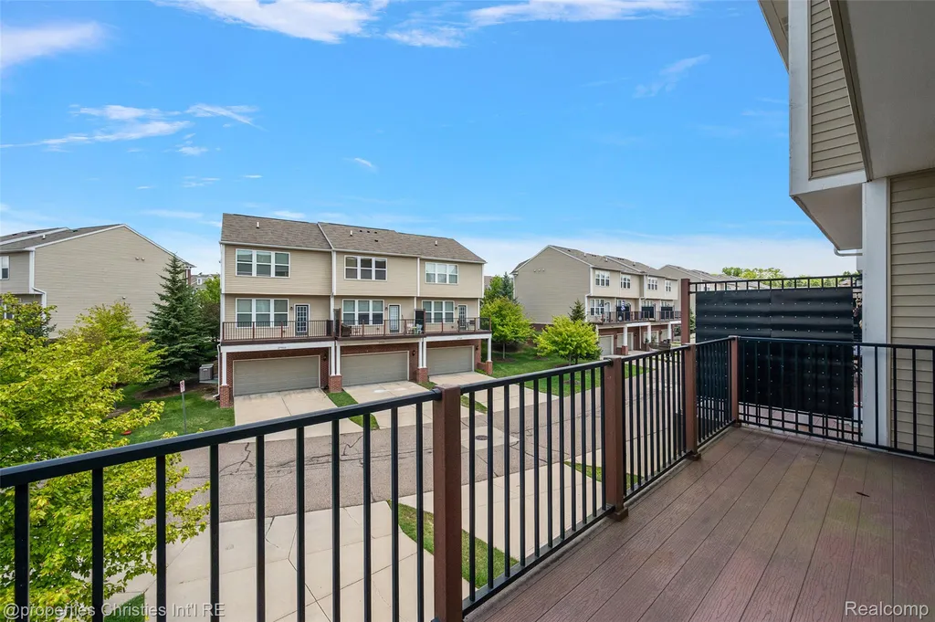 27928 Hopkins Drive Novi City MI 48377