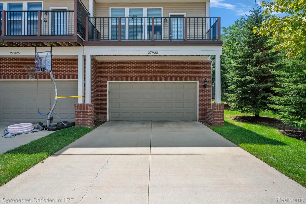 27928 Hopkins Drive Novi City MI 48377