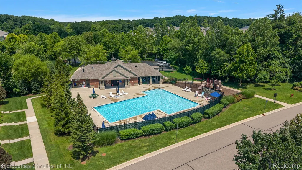 27928 Hopkins Drive Novi City MI 48377