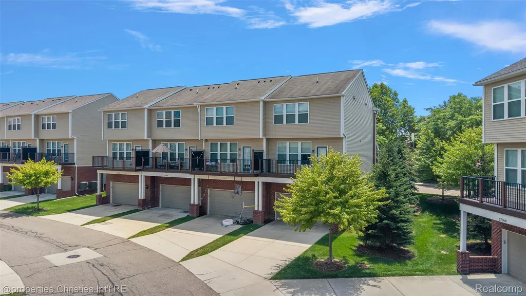 27928 Hopkins Drive Novi City MI 48377