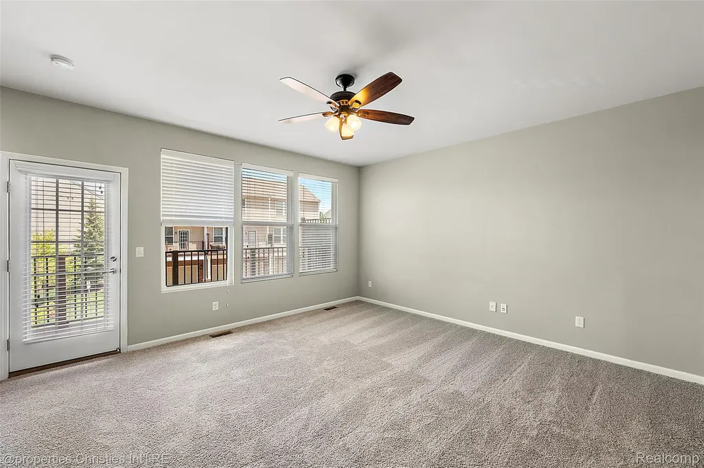 27928 Hopkins Drive Novi City MI 48377