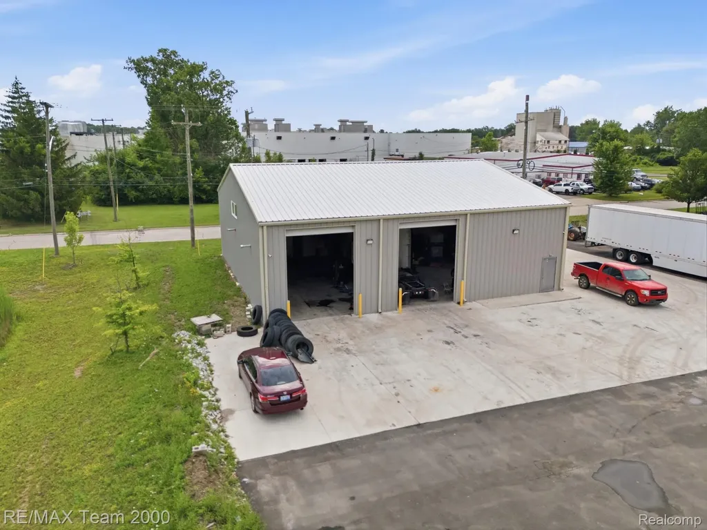 5300 Cogswell Road Wayne City MI 48184