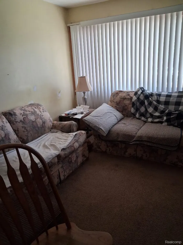 29572 Red Cedar Drive Flat Rock City MI 48134