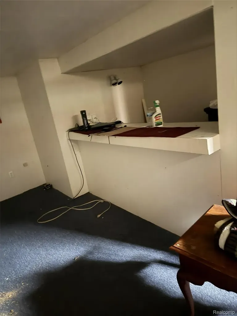 29572 Red Cedar Drive Flat Rock City MI 48134