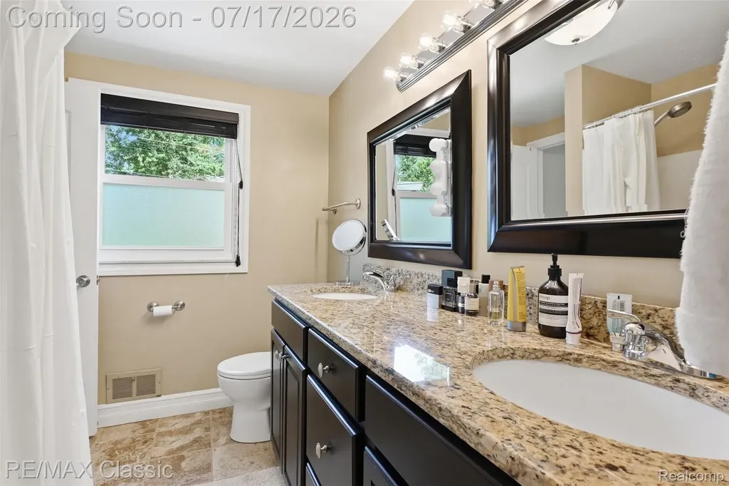 1628 Lexington Street Plymouth City MI 48170