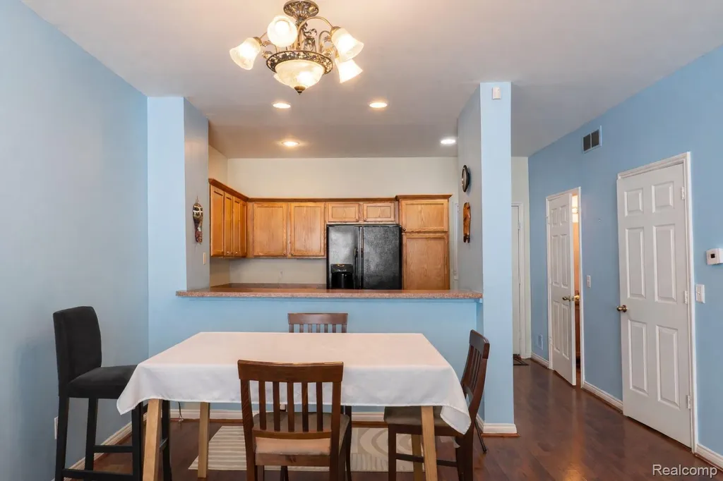 13207 St Ervin Avenue Detroit City MI 48215