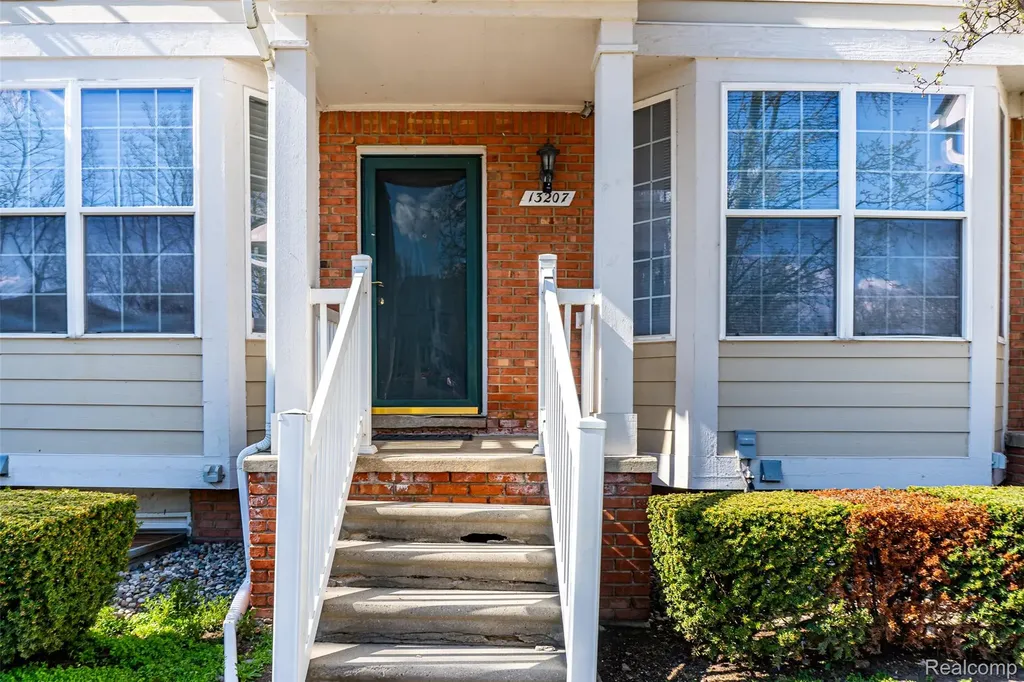 13207 St Ervin Avenue Detroit City MI 48215