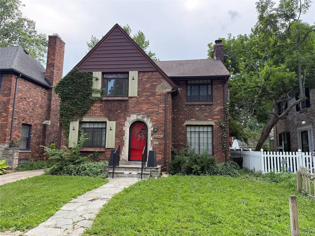 20445 Briarcliff Road Detroit City MI 48221