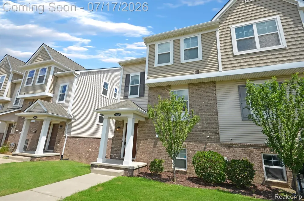 4625 Bradley Circle Troy City MI 48085