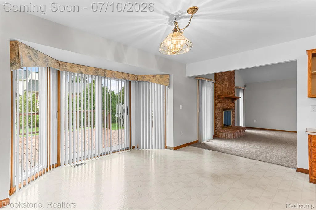 53725 Arabian Trail Macomb Township MI 48042
