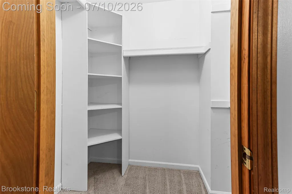 53725 Arabian Trail Macomb Township MI 48042