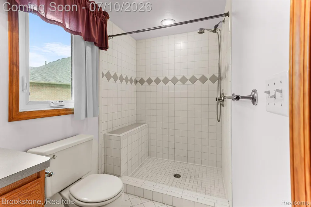 53725 Arabian Trail Macomb Township MI 48042