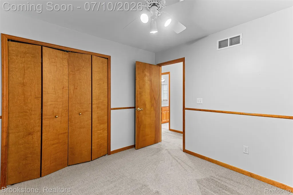 53725 Arabian Trail Macomb Township MI 48042