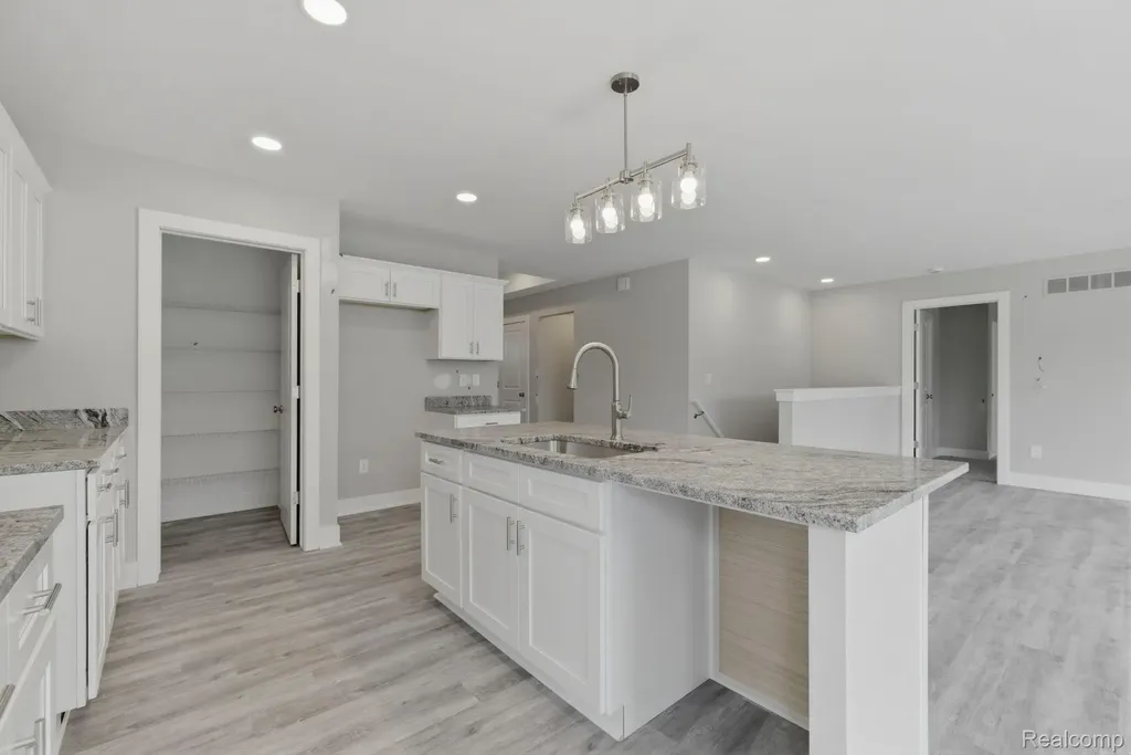 2279 Baltimore Davison City MI 48423