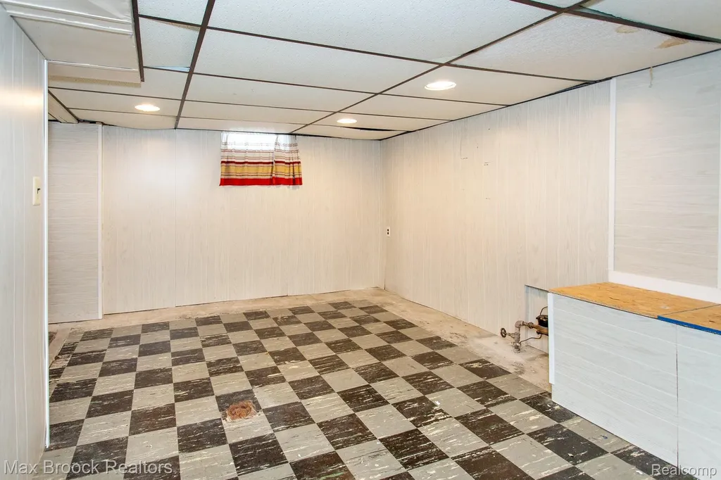 2441 Coy Street Ferndale City MI 48220