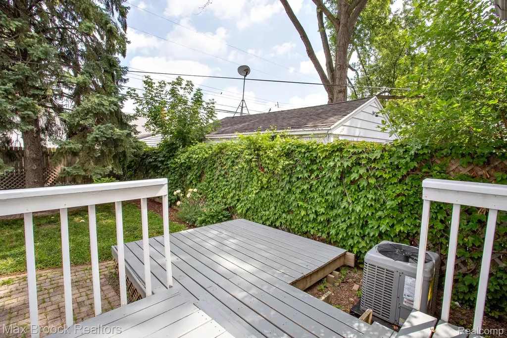 2441 Coy Street Ferndale City MI 48220