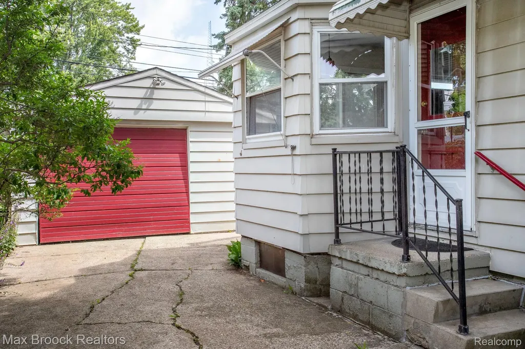 2441 Coy Street Ferndale City MI 48220