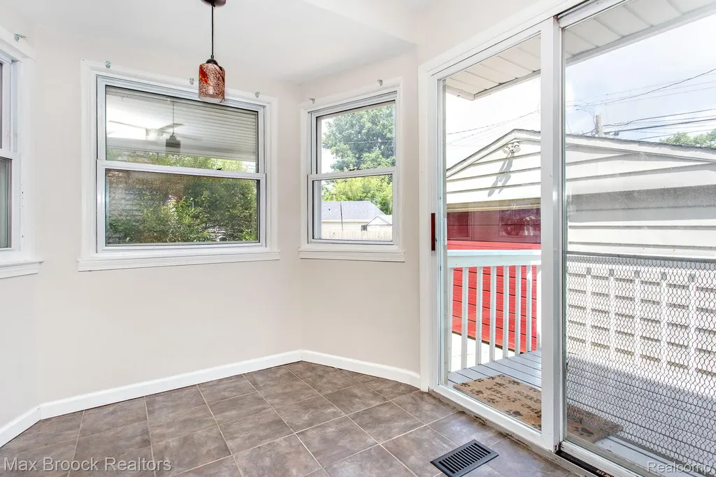 2441 Coy Street Ferndale City MI 48220