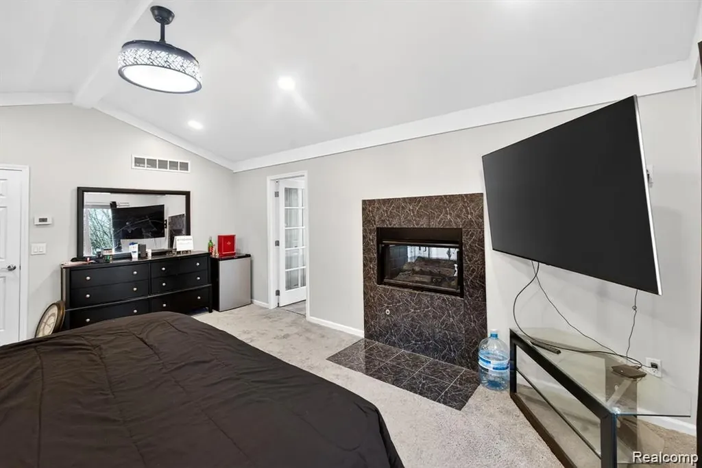 5874 Orchard Woods Drive West Bloomfield Charter Township MI 48324