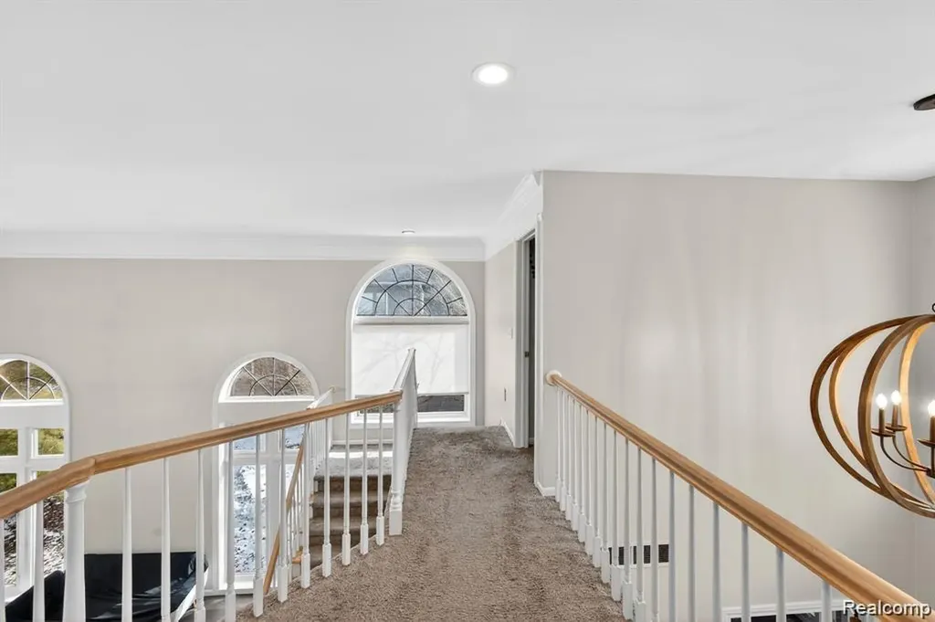 5874 Orchard Woods Drive West Bloomfield Charter Township MI 48324