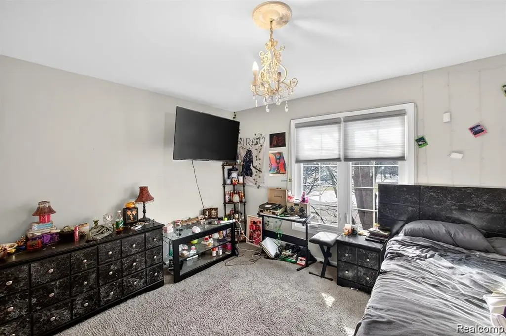 5874 Orchard Woods Drive West Bloomfield Charter Township MI 48324