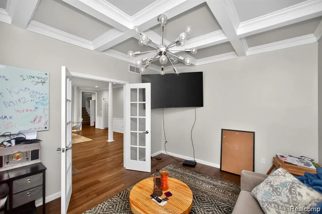 5874 Orchard Woods Drive West Bloomfield Charter Township MI 48324