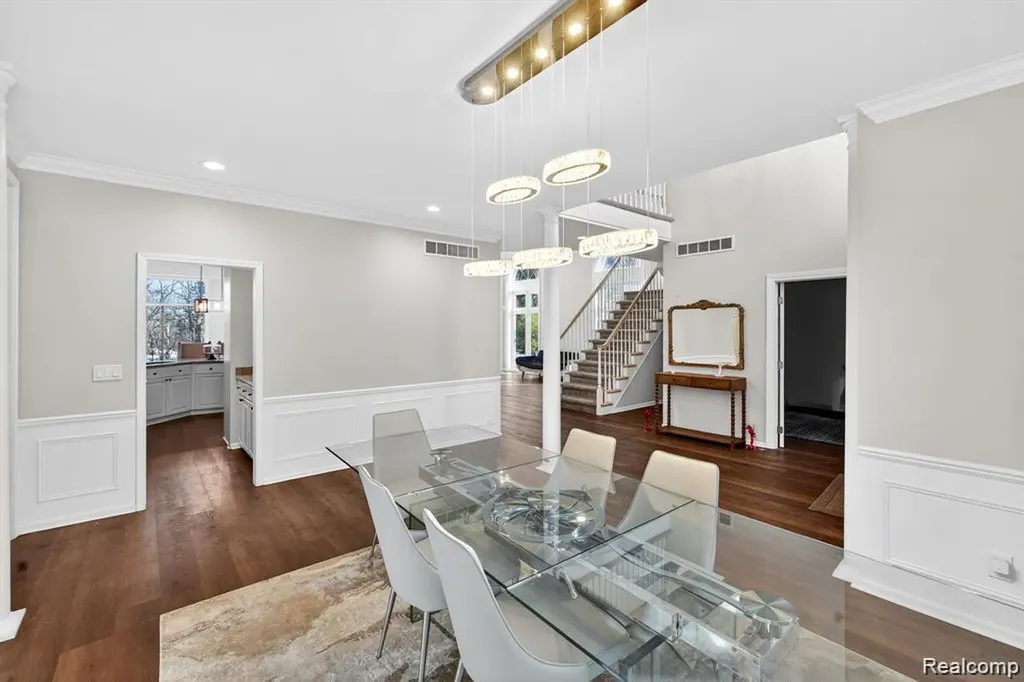 5874 Orchard Woods Drive West Bloomfield Charter Township MI 48324