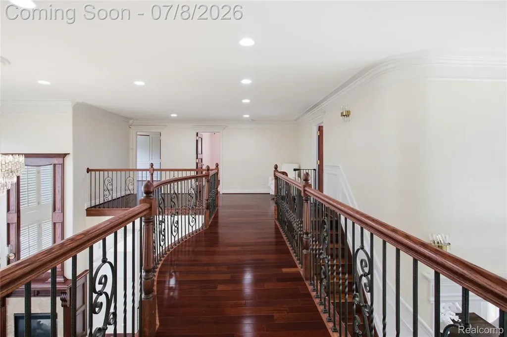 6105 Adams Court Washington Township MI 48094
