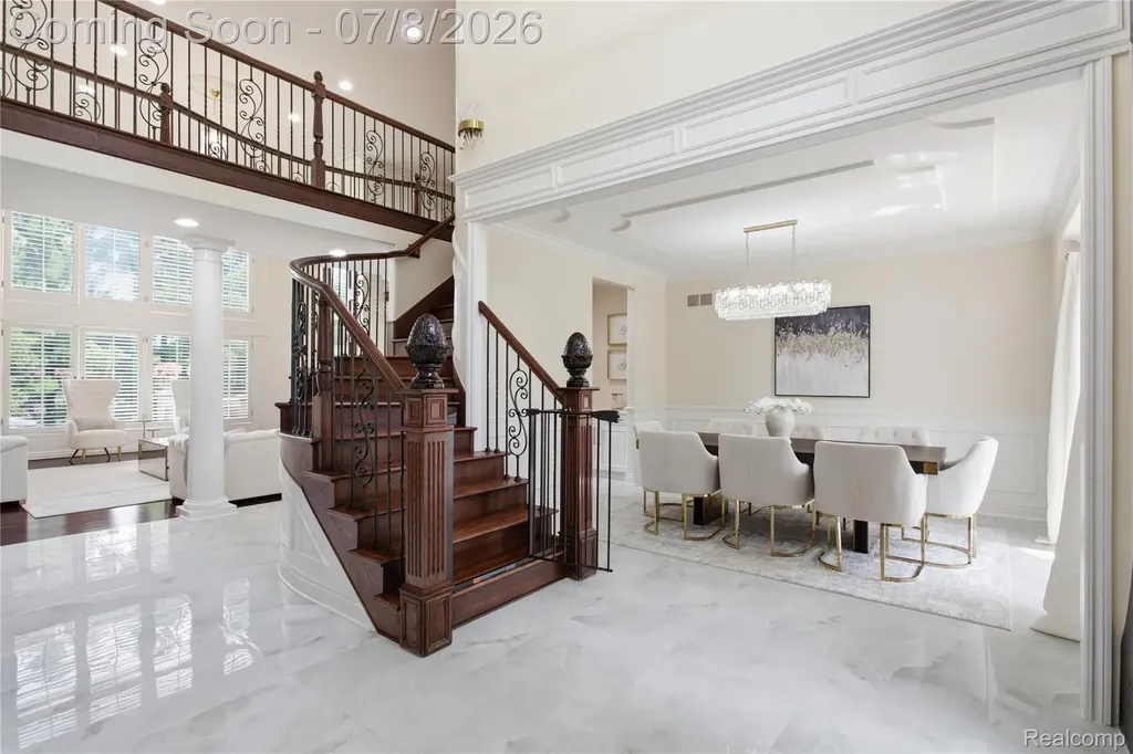 6105 Adams Court Washington Township MI 48094