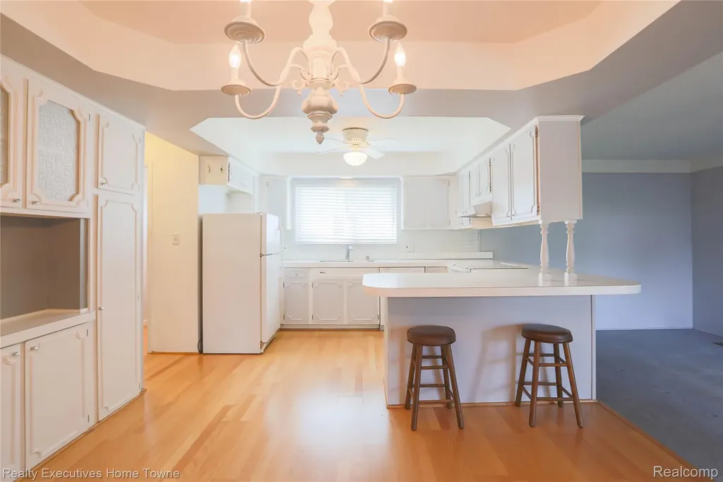 33829 Kennedy Drive Sterling Heights City MI 48310