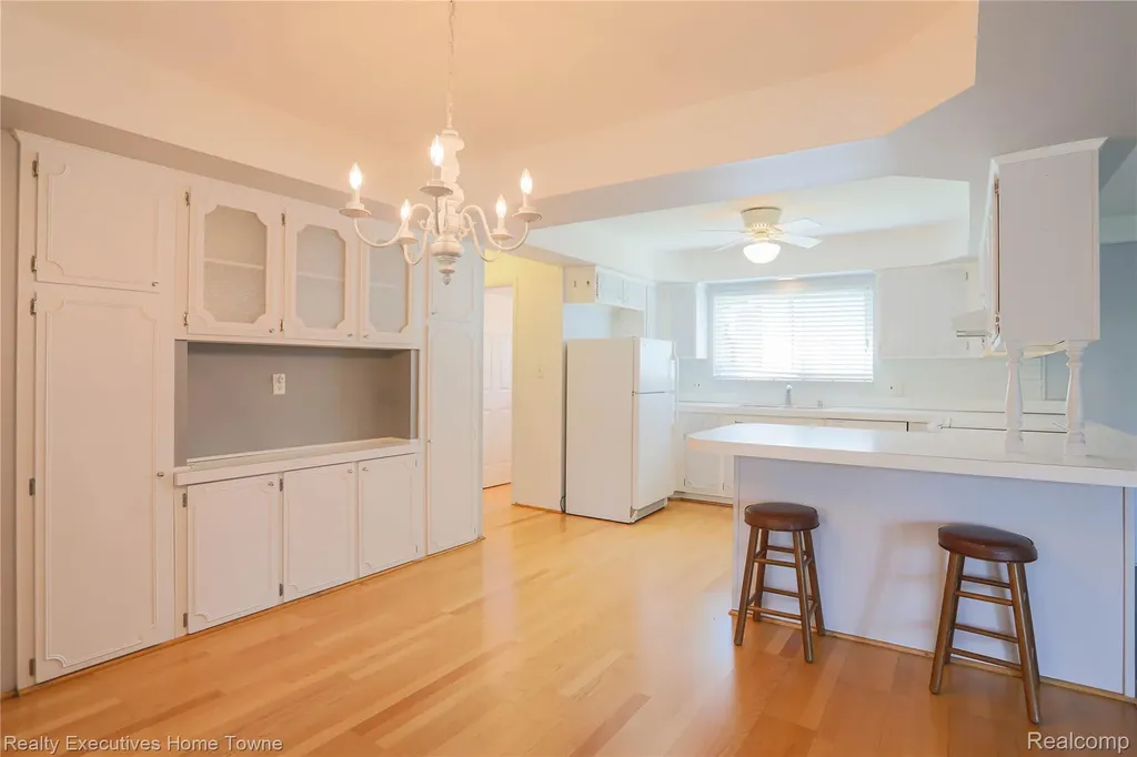 33829 Kennedy Drive Sterling Heights City MI 48310