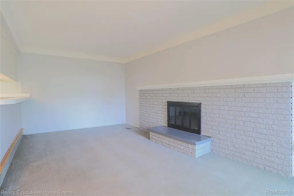 33829 Kennedy Drive Sterling Heights City MI 48310