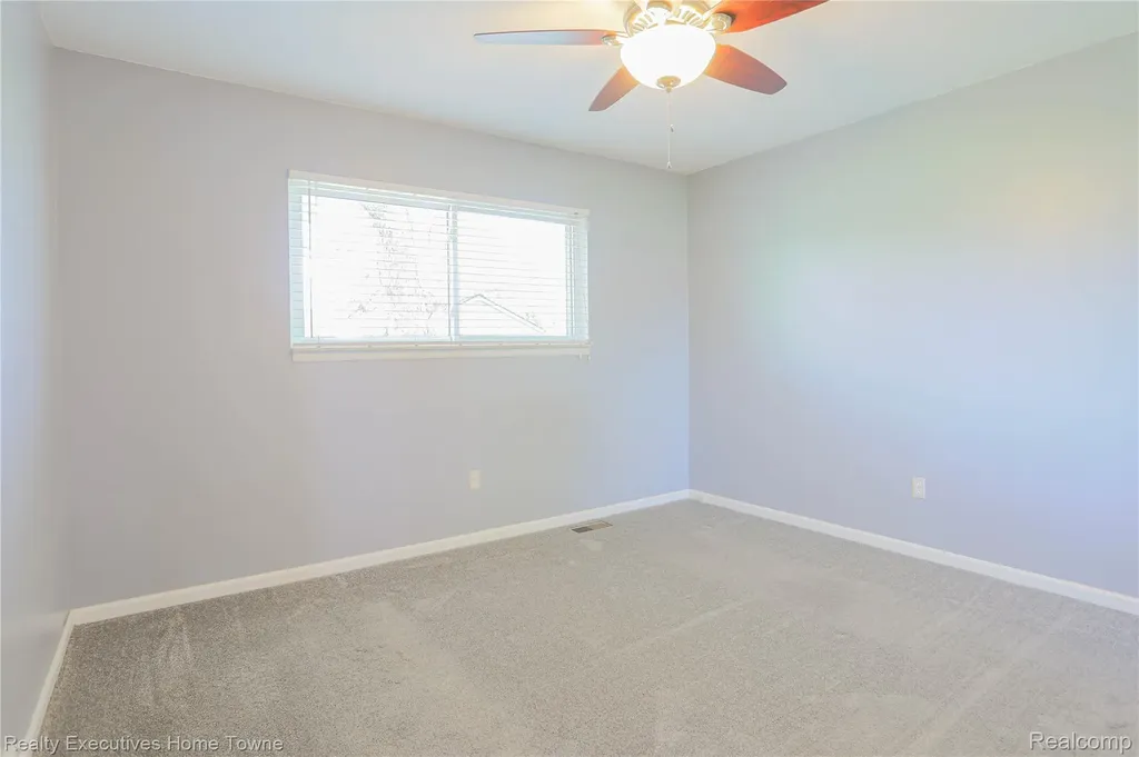 33829 Kennedy Drive Sterling Heights City MI 48310