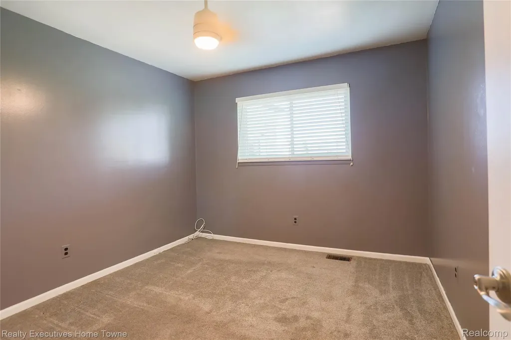 33829 Kennedy Drive Sterling Heights City MI 48310