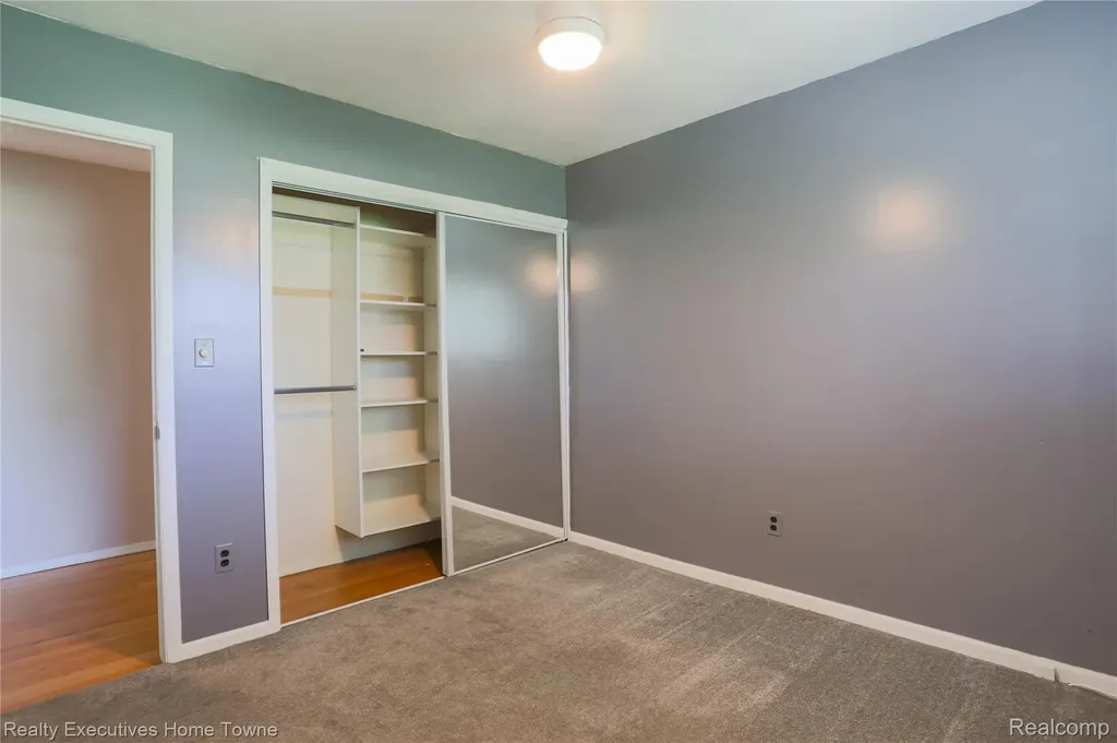 33829 Kennedy Drive Sterling Heights City MI 48310