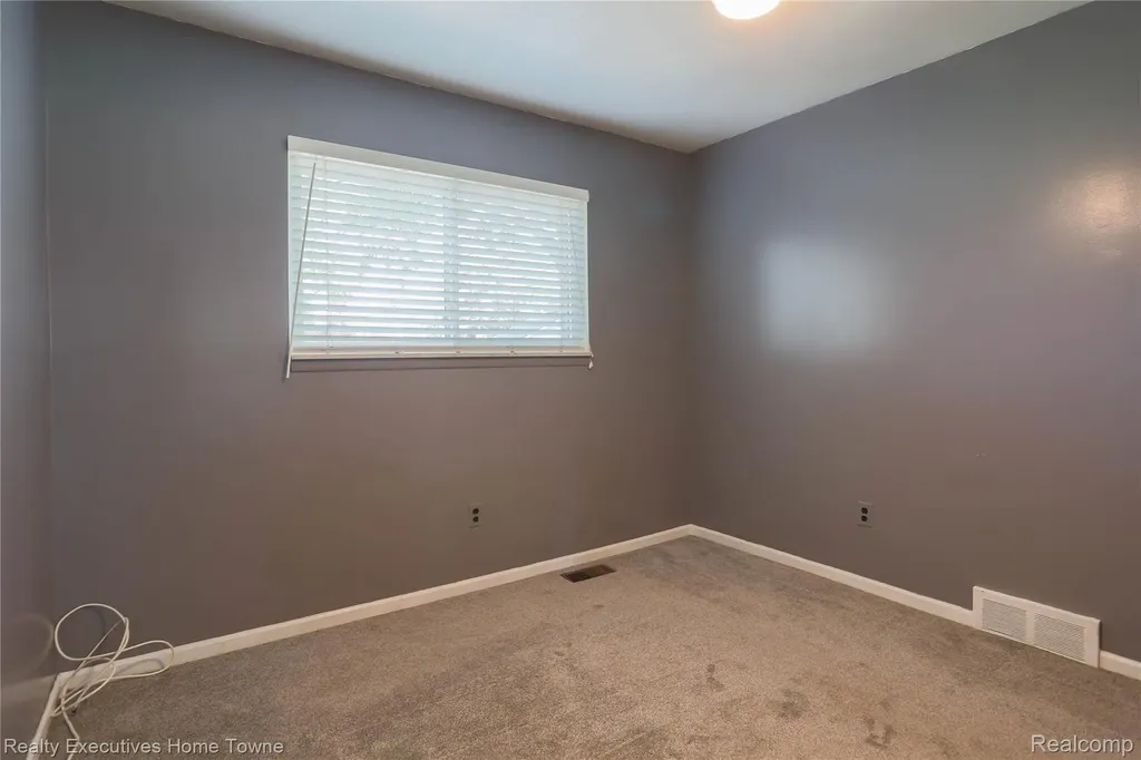 33829 Kennedy Drive Sterling Heights City MI 48310