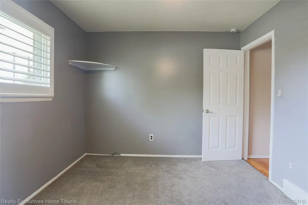 33829 Kennedy Drive Sterling Heights City MI 48310