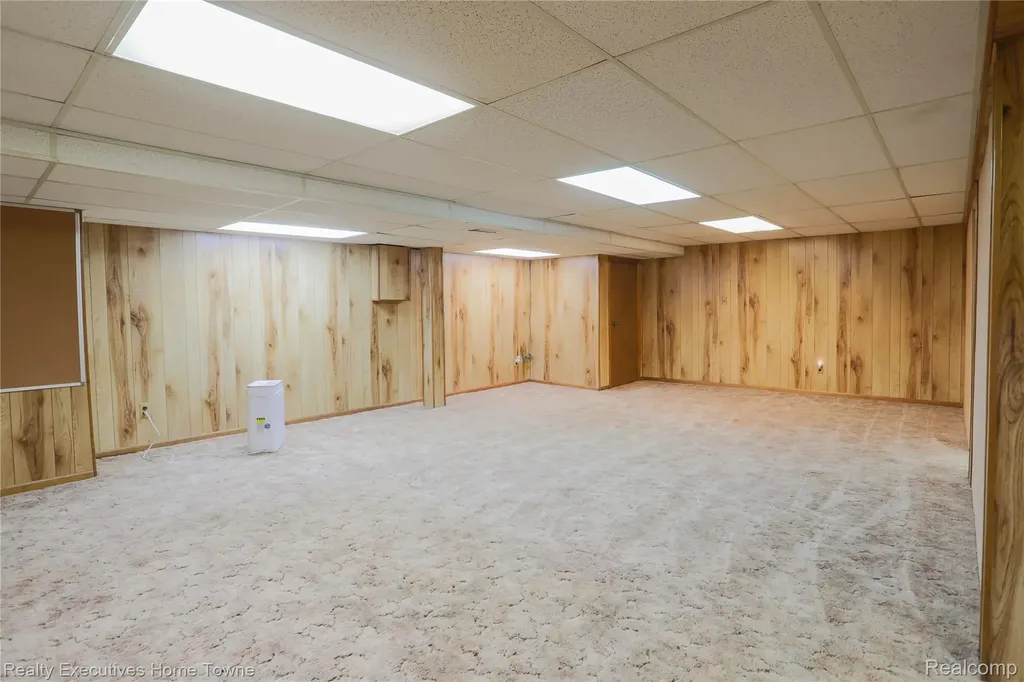 33829 Kennedy Drive Sterling Heights City MI 48310