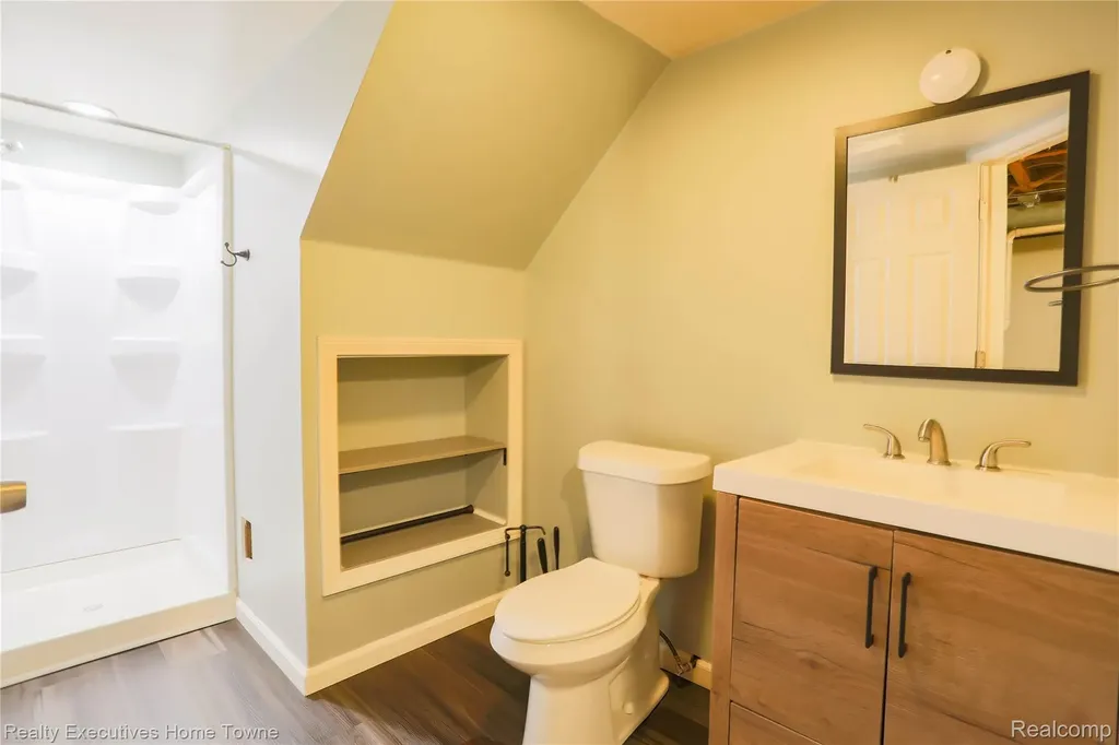 33829 Kennedy Drive Sterling Heights City MI 48310