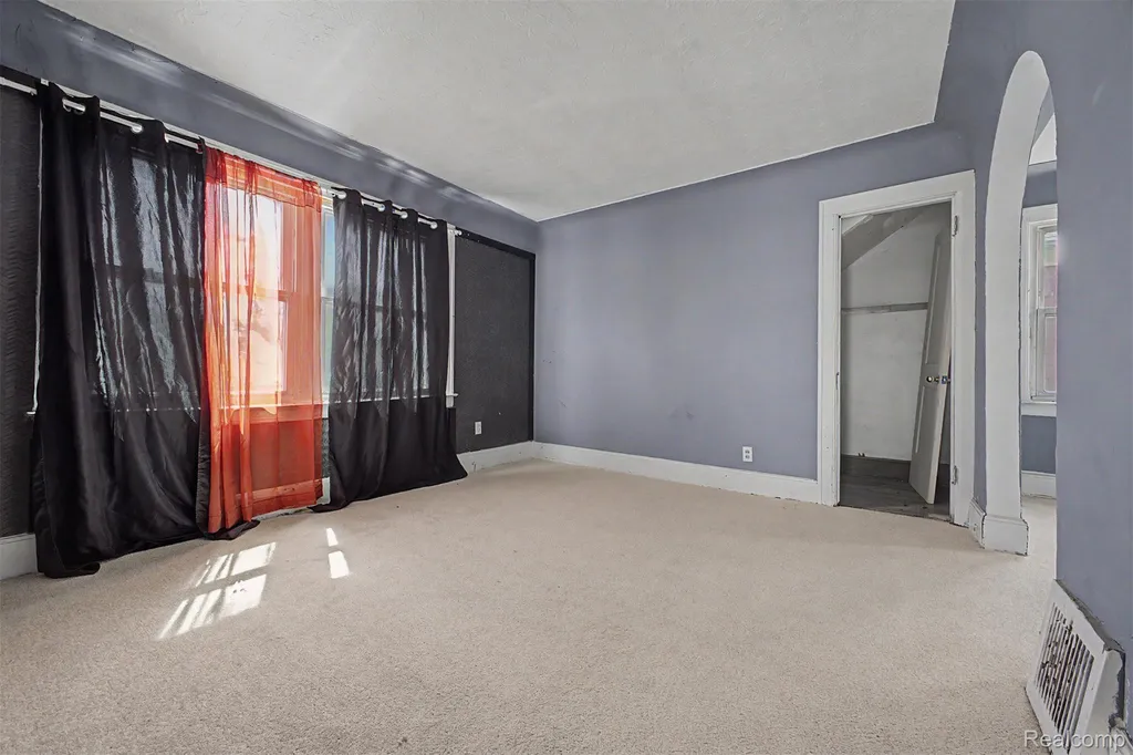 9275 Appoline Street Detroit City MI 48228