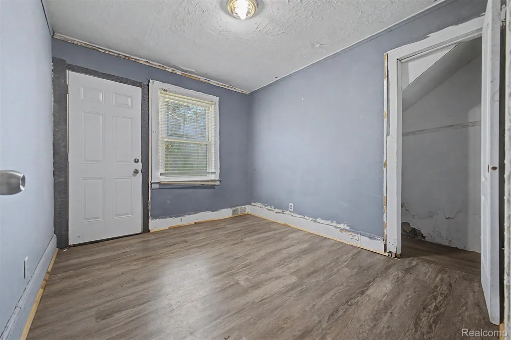 9275 Appoline Street Detroit City MI 48228