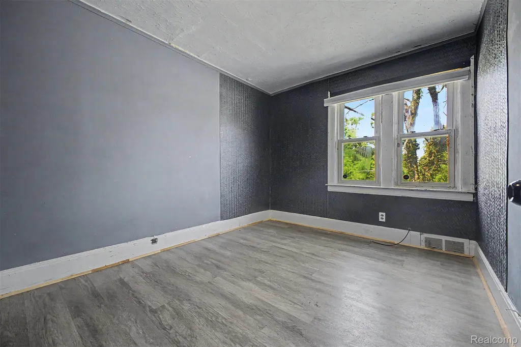 9275 Appoline Street Detroit City MI 48228