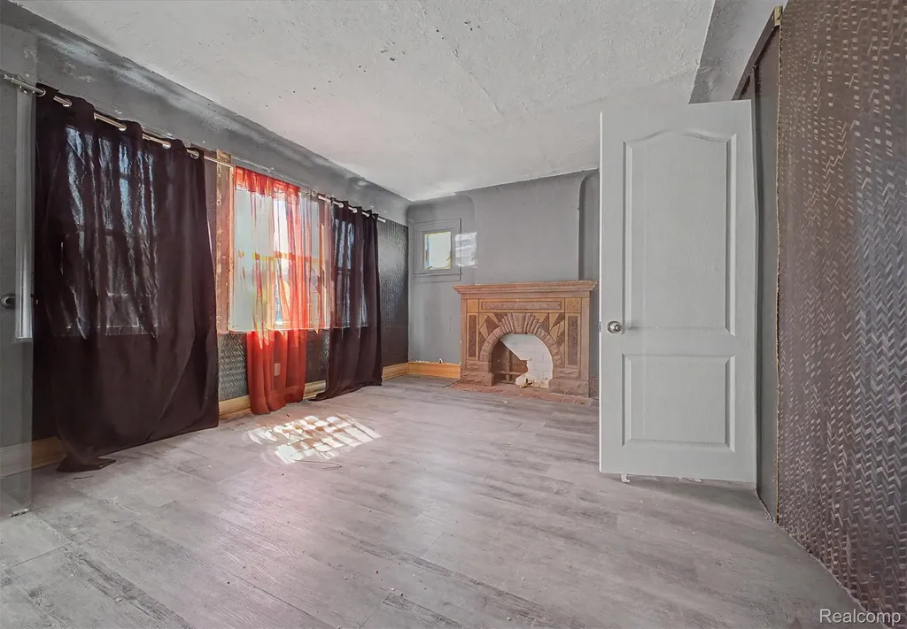 9275 Appoline Street Detroit City MI 48228