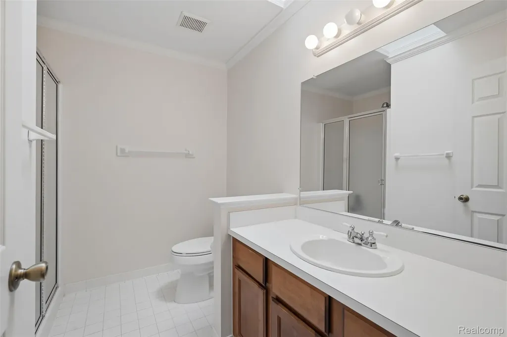 309 Pineknoll Court Brighton City MI 48116
