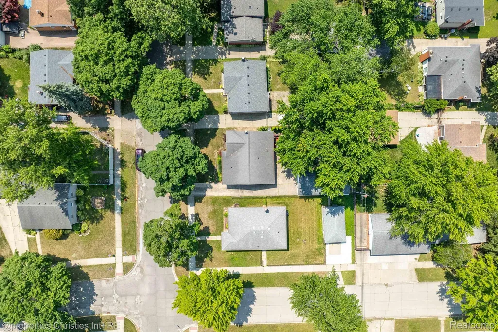 1213 Langley Boulevard Clawson City MI 48017