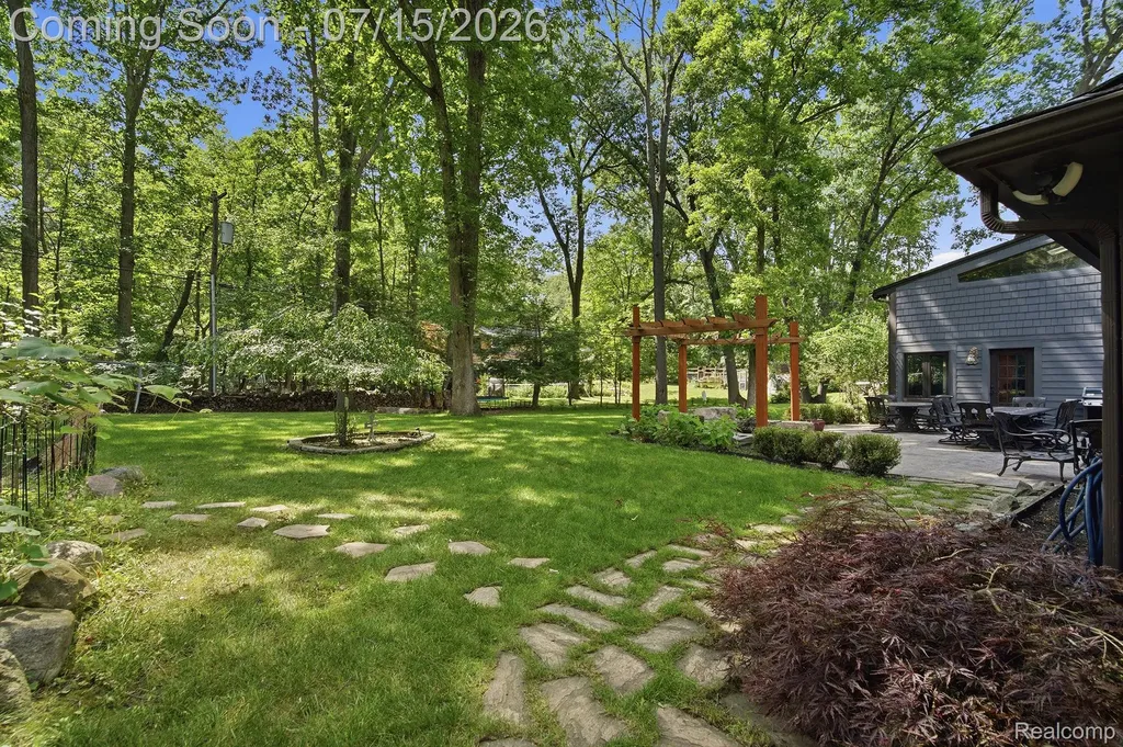 1258 Priscilla Lane Rochester Hills City MI 48309